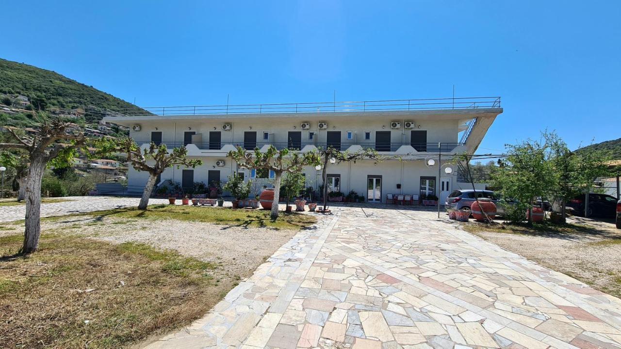 Amarandos Studios - Rooms & Apartments Marandokhórion Eksteriør billede